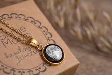 Įkelti vaizdą į galerijos rodinį, Pakabukas su Jūsų mėnuliu ♥