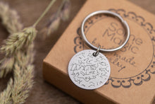 Įkelti vaizdą į galerijos rodinį, Raktų pakabukas su žvaigždžių žemėlapiu ir graviravimu