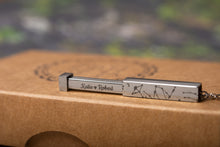 Įkelti vaizdą į galerijos rodinį, Pakabukas su unikaliu žvaigždėlapiu bei slapta žinute