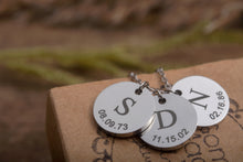 Įkelti vaizdą į galerijos rodinį, Pakabukas su inicialu