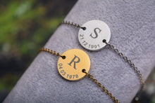 Įkelti vaizdą į galerijos rodinį, Apyrankė su unikaliu žvaigždėlapiu bei graviūra