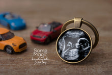 Įkelti vaizdą į galerijos rodinį, Raktų pakabukas su Jūsų nuotrauka