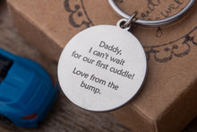 Įkelti vaizdą į galerijos rodinį, Raktų pakabukas su Jūsų nuotrauka ir graviūra