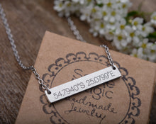 Įkelti vaizdą į galerijos rodinį, Pakabukas su Jūsų tekstu