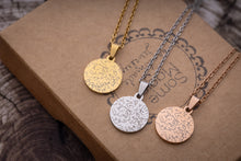 Įkelti vaizdą į galerijos rodinį, Pakabukas su unikaliu žvaigždėlapiu