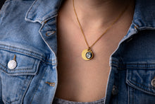 Įkelti vaizdą į galerijos rodinį, Pakabukas su žvaigždėlapiu, mėnuliu bei atvirute ☽