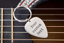 Įkelti vaizdą į galerijos rodinį, Raktų pakabukas mediatorius su piršto antspaudu