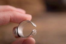 Įkelti vaizdą į galerijos rodinį, Reguliuojamo dydžio žiedas "Paukščių takas"