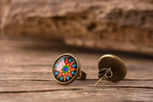 Įkelti vaizdą į galerijos rodinį, Auskarai vinukai "Mandala"