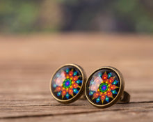 Įkelti vaizdą į galerijos rodinį, Auskarai vinukai "Mandala"