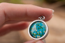 Įkelti vaizdą į galerijos rodinį, Pakabukas "Žydintys migdolai"