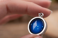 Įkelti vaizdą į galerijos rodinį, Pakabukas "Didieji Grįžulo Ratai"