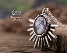 Įkelti vaizdą į galerijos rodinį, Pakabukas su Jūsų mėnuliu ♥