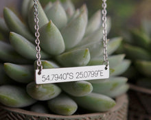 Įkelti vaizdą į galerijos rodinį, Pakabukas su Jūsų tekstu