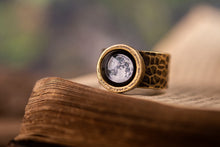 Įkelti vaizdą į galerijos rodinį, Žiedas su Jūsų mėnuliu ☽