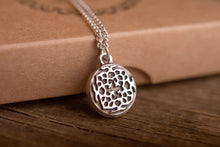 Įkelti vaizdą į galerijos rodinį, Pakabukas "Aguonos"