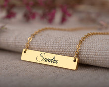 Įkelti vaizdą į galerijos rodinį, Vardo pakabukas