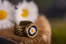 Įkelti vaizdą į galerijos rodinį, Reguliuojamo dydžio žiedas "Ramunė"