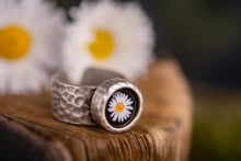 Įkelti vaizdą į galerijos rodinį, Reguliuojamo dydžio žiedas "Ramunė"