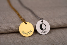 Įkelti vaizdą į galerijos rodinį, Pakabukas su Jūsų mėnuliu ir vardu ☽