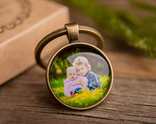 Įkelti vaizdą į galerijos rodinį, Raktų pakabukas su Jūsų nuotrauka