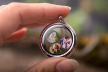 Įkelti vaizdą į galerijos rodinį, Amuletas su Jūsų nuotraukomis