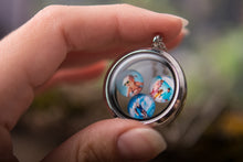 Įkelti vaizdą į galerijos rodinį, Amuletas su Jūsų nuotraukomis