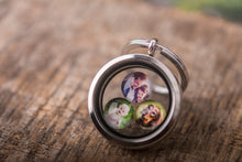 Įkelti vaizdą į galerijos rodinį, Raktų pakabukas su Jūsų nuotraukomis