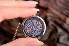 Įkelti vaizdą į galerijos rodinį, Amuletas su levandomis