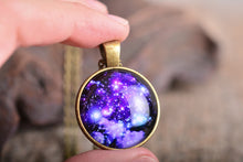 Įkelti vaizdą į galerijos rodinį, Pakabukas "Galaktika"