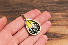 Įkelti vaizdą į galerijos rodinį, Pakabukas "Drugelis"