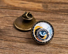 Įkelti vaizdą į galerijos rodinį, Sagė "Astronominis laikrodis"