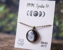 Įkelti vaizdą į galerijos rodinį, Pakabukas su Jūsų mėnuliu ☽