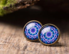 Įkelti vaizdą į galerijos rodinį, Auskarai vinukai &quot;Mandala&quot;
